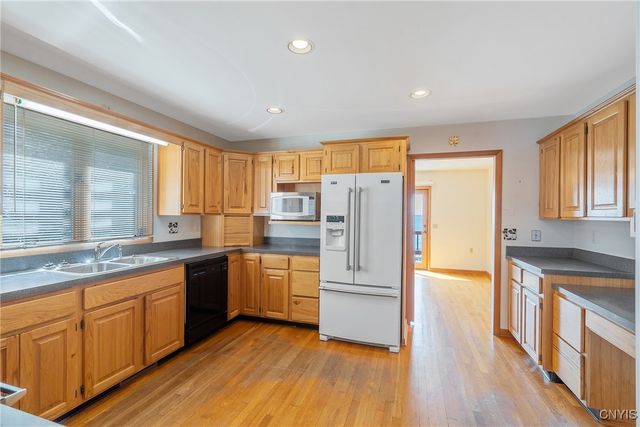 29 Forest Drive, Constantia, NY 13042