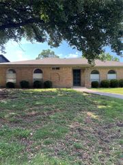 223 Alta Vista Drive, Rockwall, TX 75087