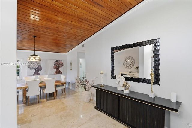 9665 SW 136th St, Miami, FL 33176