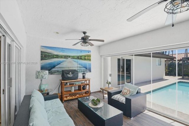 9665 SW 136th St, Miami, FL 33176