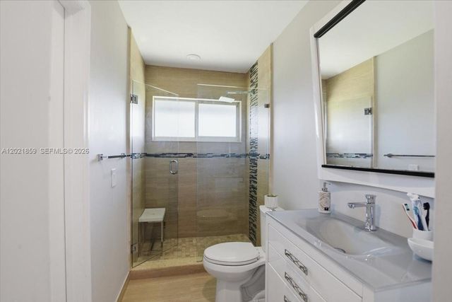 9665 SW 136th St, Miami, FL 33176