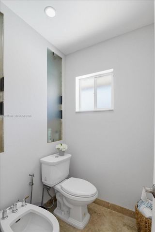 9665 SW 136th St, Miami, FL 33176