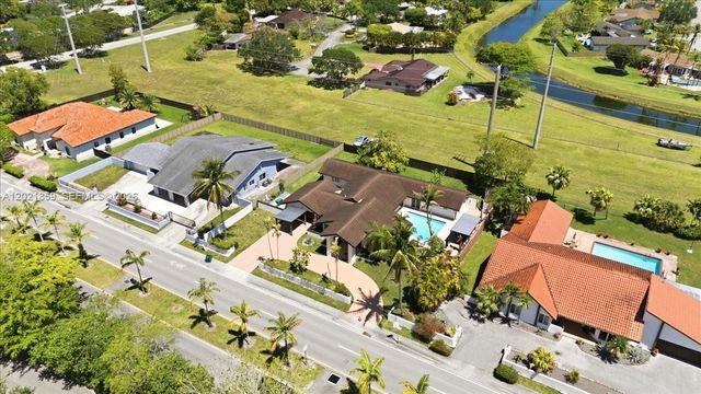9665 SW 136th St, Miami, FL 33176