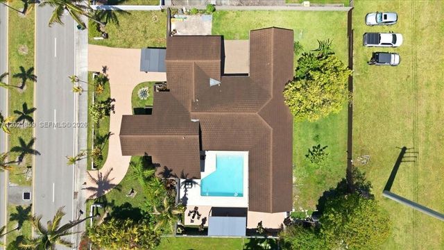 9665 SW 136th St, Miami, FL 33176