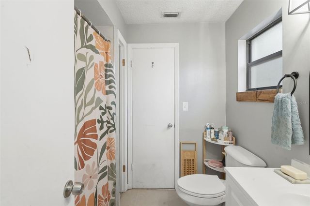 184 QUAIL ROOST STREET, Deltona, FL 32725