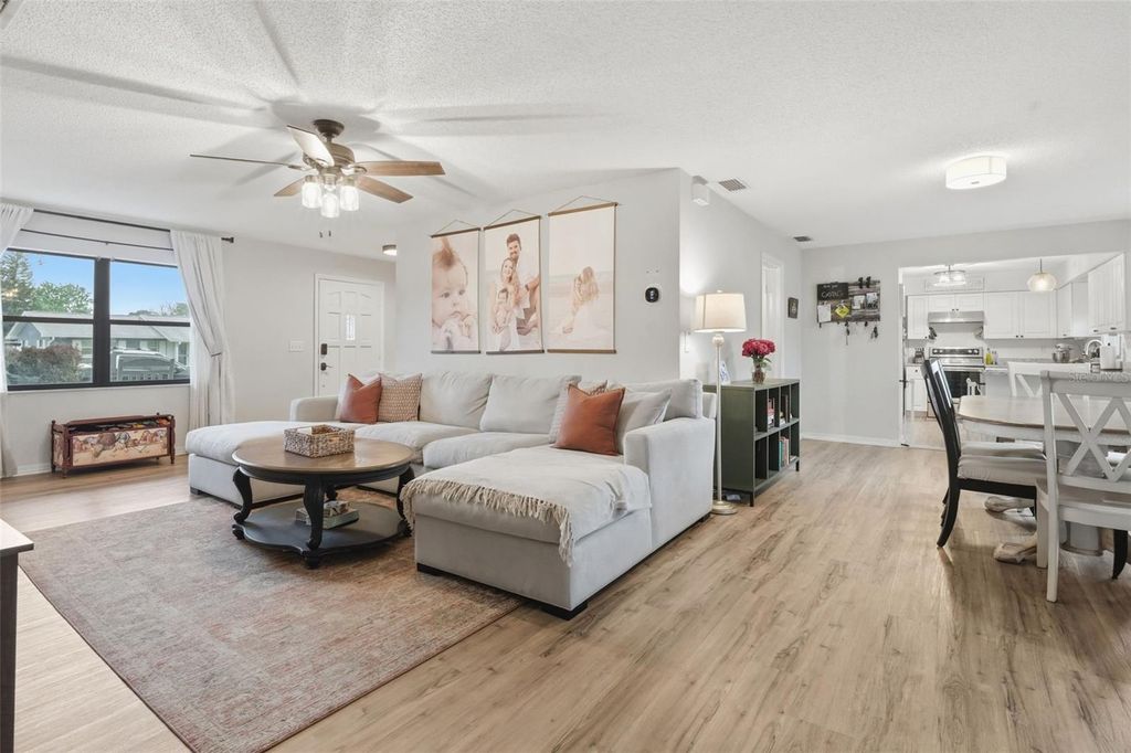 Image 13 of property listing at 184 QUAIL ROOST STREET, Deltona, FL 32725