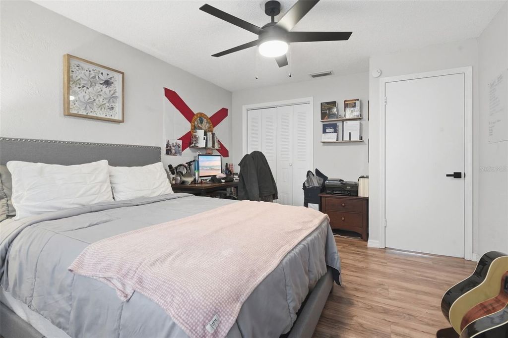 Image 24 of property listing at 184 QUAIL ROOST STREET, Deltona, FL 32725