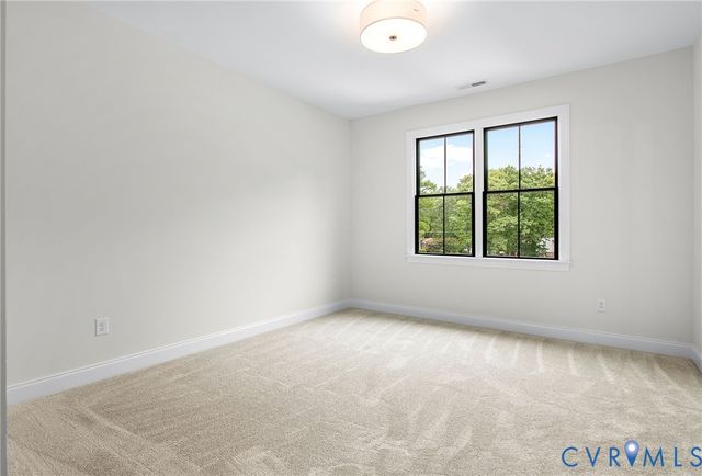 8901 Burkhart Dr, Henrico, VA 23229