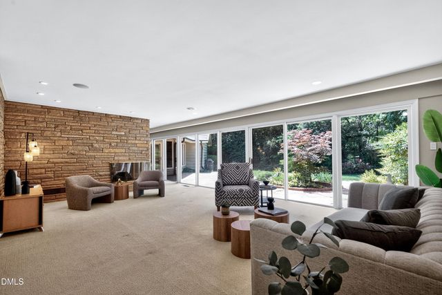 901 Westwood Drive, Raleigh, NC 27607