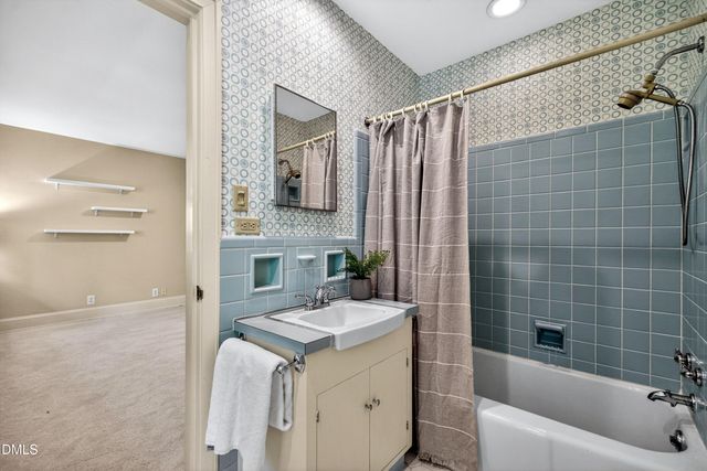 901 Westwood Drive, Raleigh, NC 27607