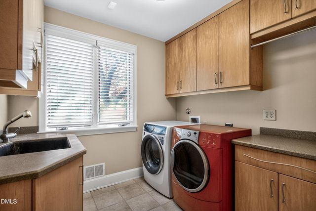 901 Westwood Drive, Raleigh, NC 27607