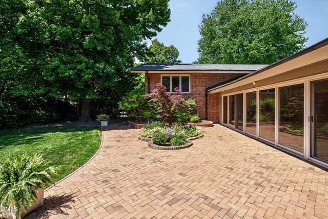 901 Westwood Drive, Raleigh, NC 27607