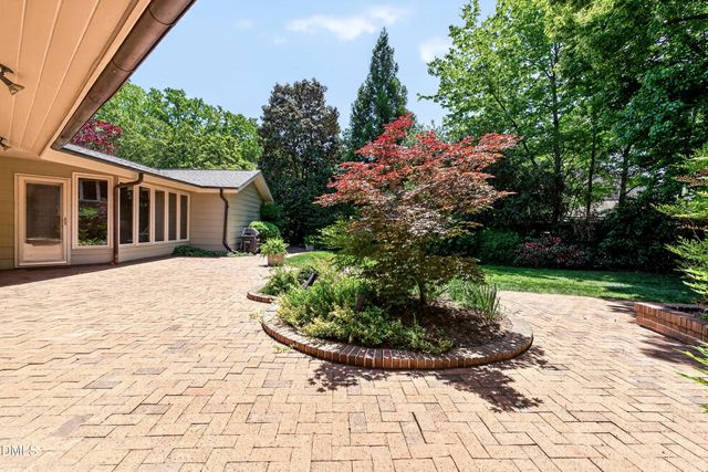 901 Westwood Drive, Raleigh, NC 27607