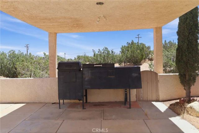 25274 Skyline, Apple Valley, CA 92308
