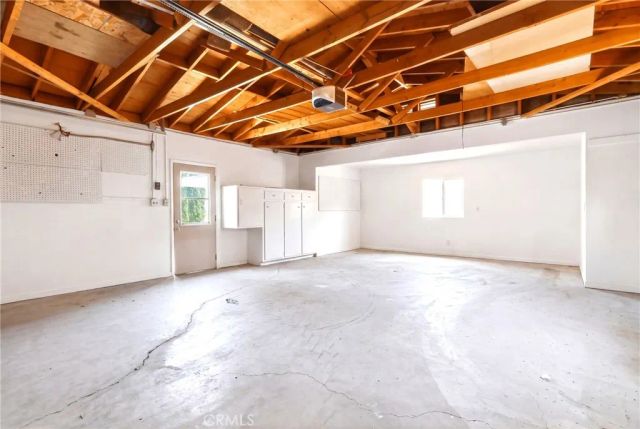 25274 Skyline, Apple Valley, CA 92308