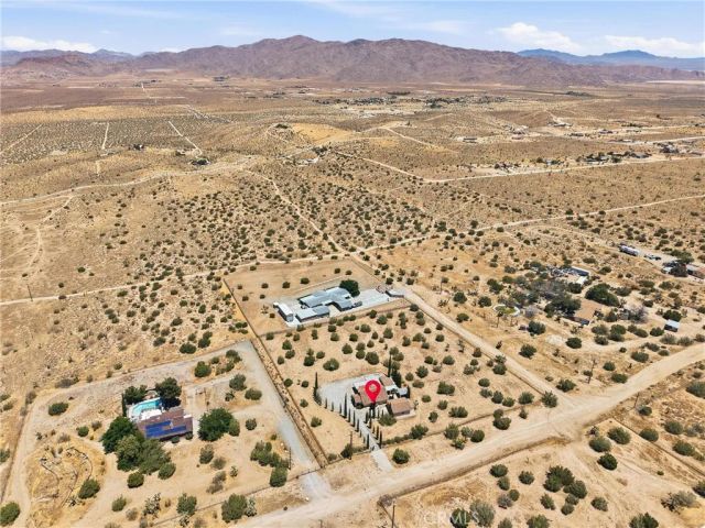 25274 Skyline, Apple Valley, CA 92308