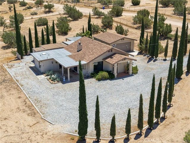 25274 Skyline, Apple Valley, CA 92308