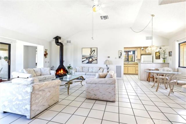 25274 Skyline, Apple Valley, CA 92308