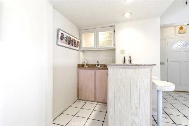 25274 Skyline, Apple Valley, CA 92308