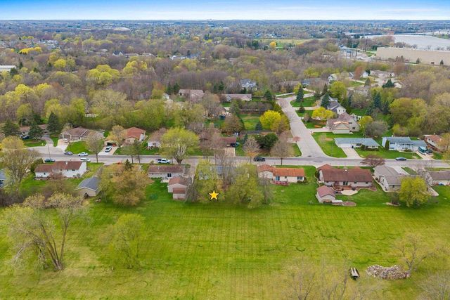 205 FAIRWAY STREET, Combined Locks, WI 54113