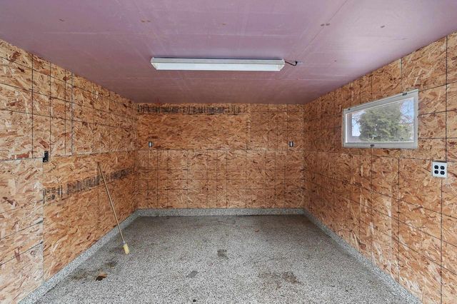 205 FAIRWAY STREET, Combined Locks, WI 54113