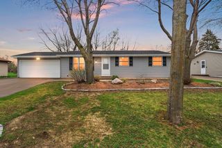 205 FAIRWAY STREET, Combined Locks, WI 54113