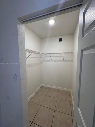 7901 NW 7th Avenue 1102, Miami, FL 33150