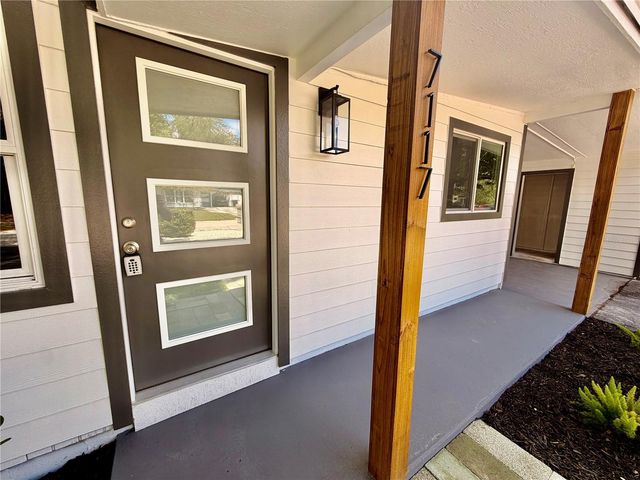 7117 15TH STREET N, St Petersburg, FL 33702