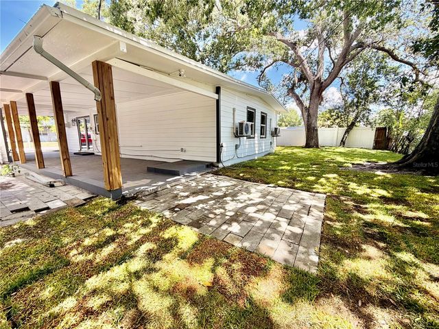 7117 15TH STREET N, St Petersburg, FL 33702