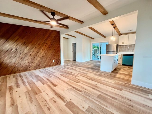 7117 15TH STREET N, St Petersburg, FL 33702