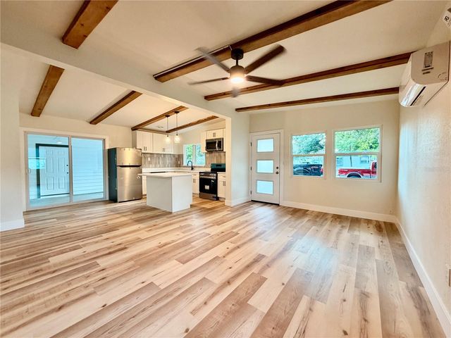 7117 15TH STREET N, St Petersburg, FL 33702