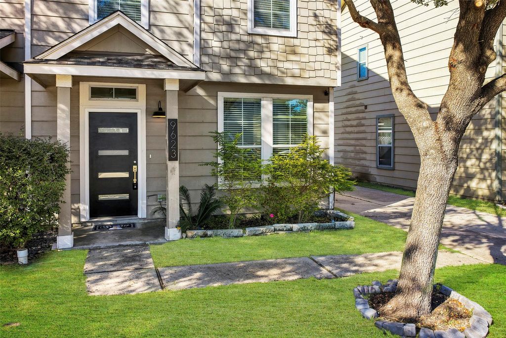 9623 Gorman Brook Drive, Houston, TX 77095