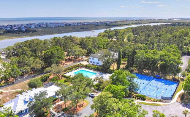 2061 Oyster Harbour Parkway SW, Supply, NC 28462