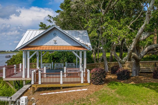 2061 Oyster Harbour Parkway SW, Supply, NC 28462