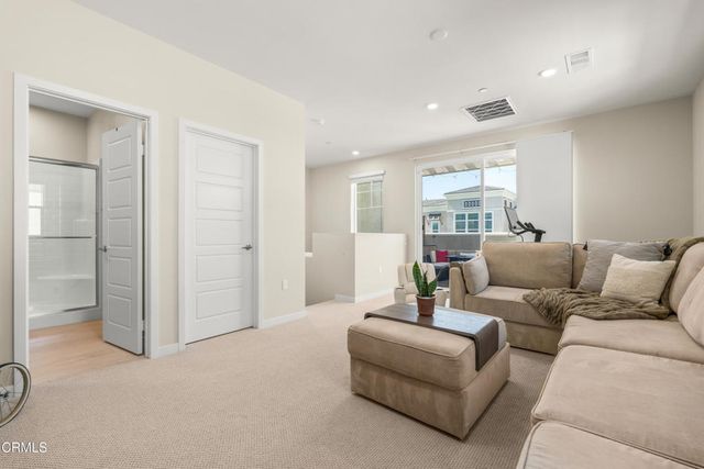 749 Winchester Drive, Oxnard, CA 93030