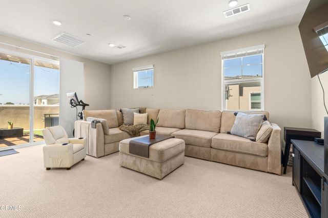 749 Winchester Drive, Oxnard, CA 93030