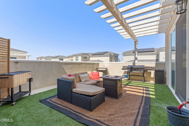 749 Winchester Drive, Oxnard, CA 93030