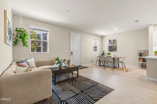 749 Winchester Drive, Oxnard, CA 93030