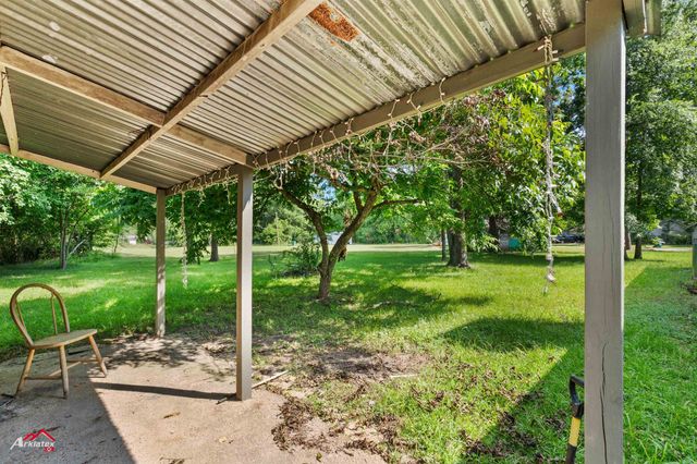 711 Comer, Carthage, TX 75633