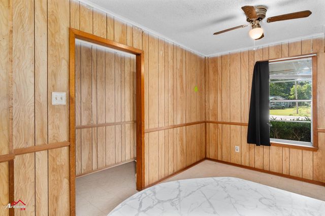 711 Comer, Carthage, TX 75633