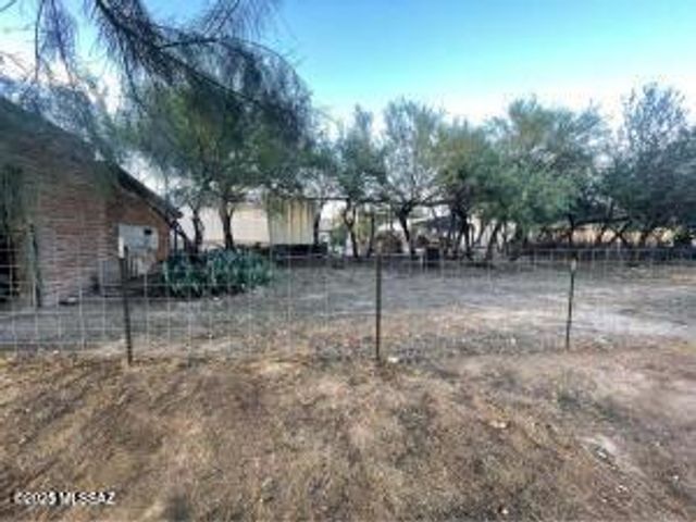 1094 N Pomerene Road, Benson, AZ 85602