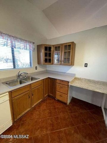 1094 N Pomerene Road, Benson, AZ 85602
