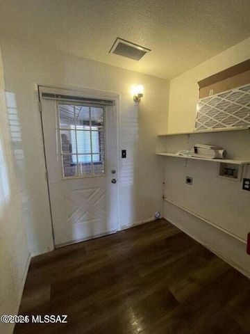 1094 N Pomerene Road, Benson, AZ 85602