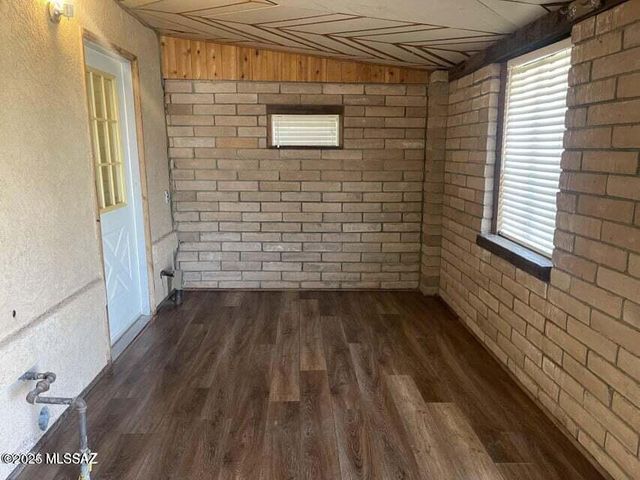 1094 N Pomerene Road, Benson, AZ 85602