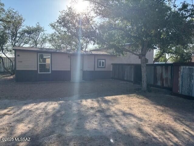 1094 N Pomerene Road, Benson, AZ 85602