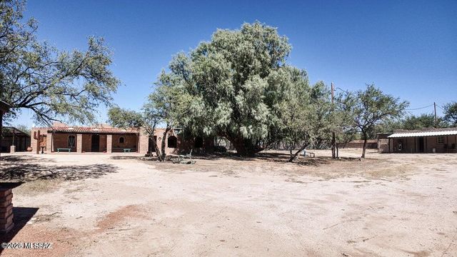 1094 N Pomerene Road, Benson, AZ 85602