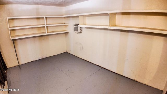 1094 N Pomerene Road, Benson, AZ 85602