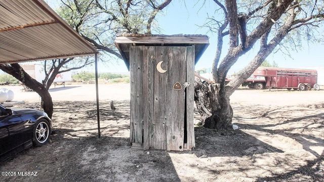 1094 N Pomerene Road, Benson, AZ 85602