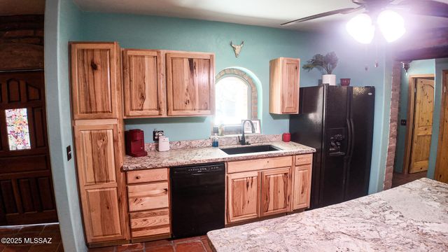 1094 N Pomerene Road, Benson, AZ 85602