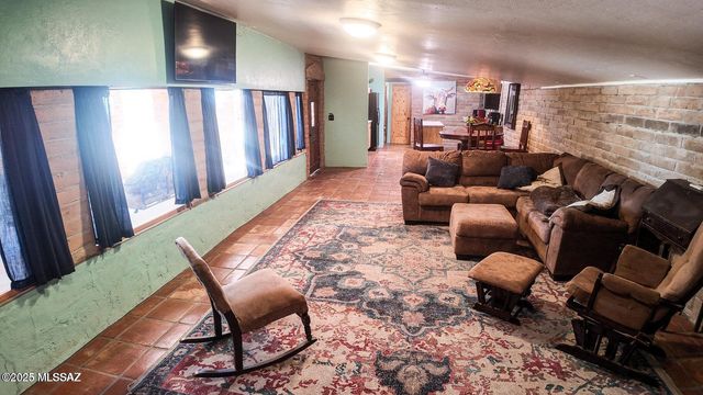 1094 N Pomerene Road, Benson, AZ 85602